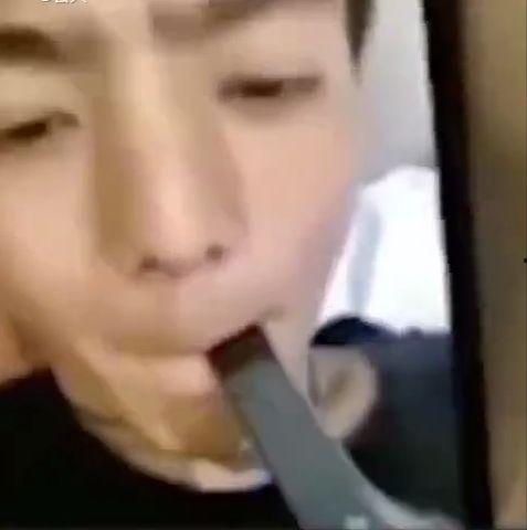 喝酒喝吐了的搞笑视频